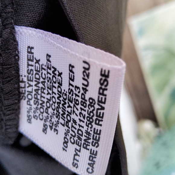 Maurices woman’s strapless bandeau dress. Black w/leopard print top & red band - Picture 6 of 6